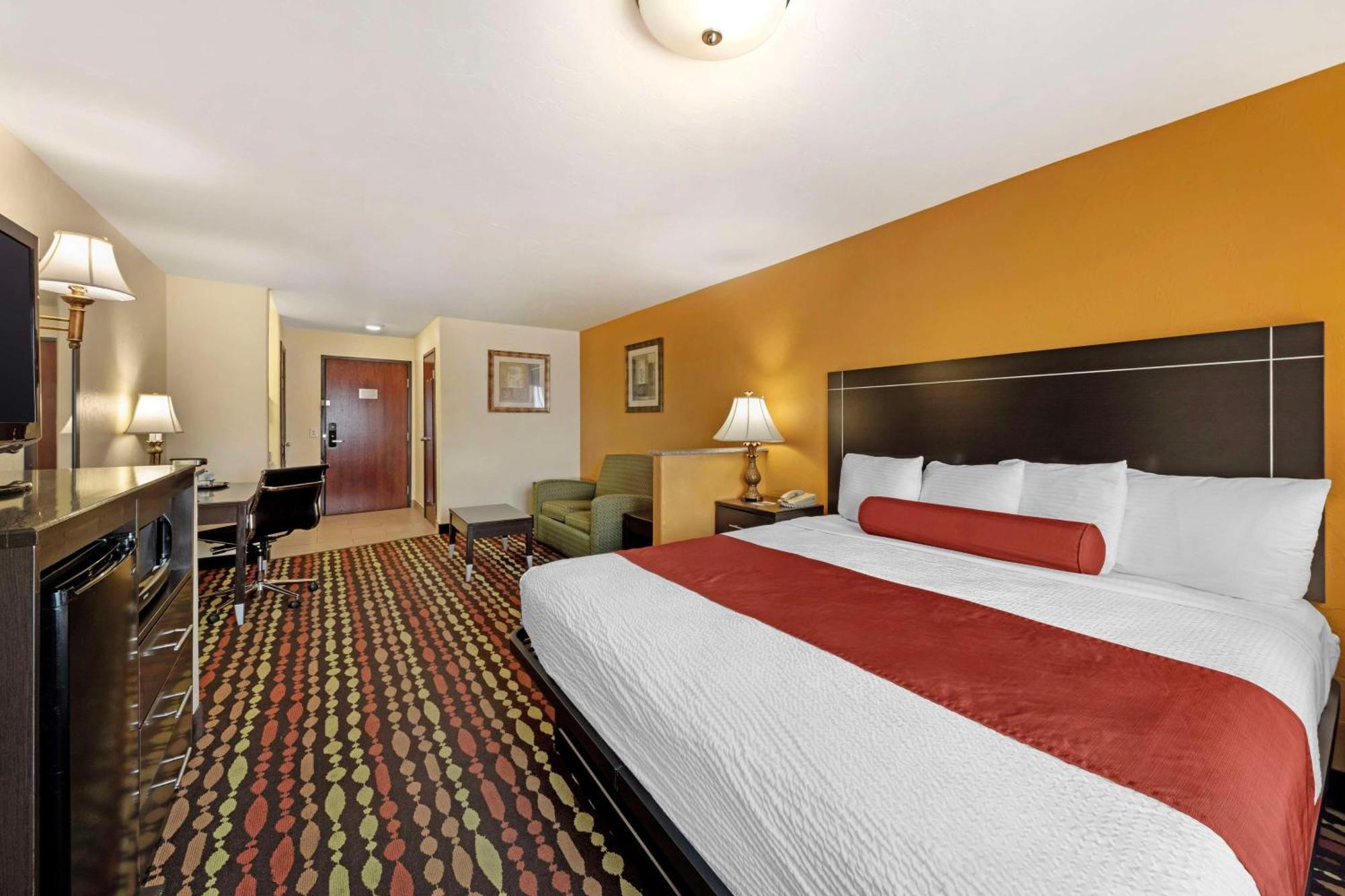 Best Western Greentree Inn & Suites Moore Εξωτερικό φωτογραφία