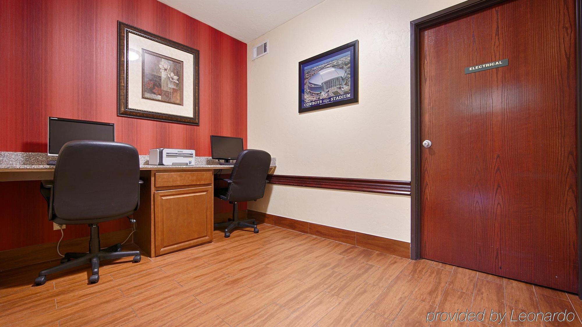 Best Western Greentree Inn & Suites Moore Εξωτερικό φωτογραφία